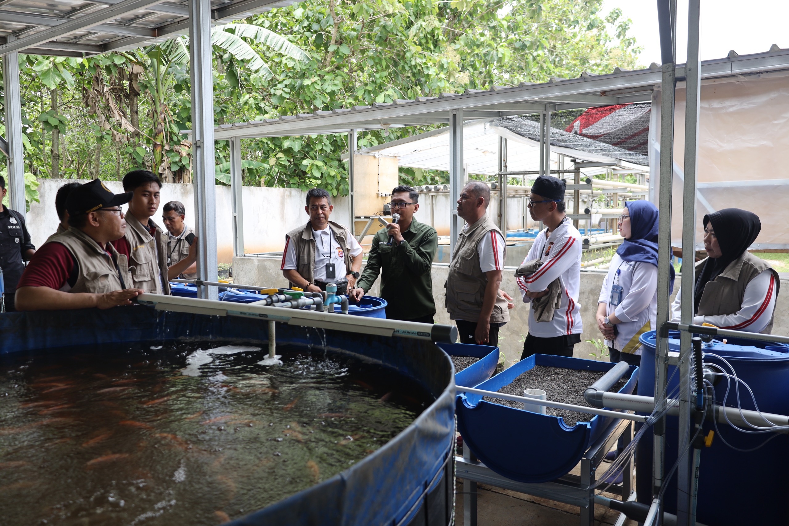 fc33bdd2-cd54-43fe-922c-e1fc418a511b